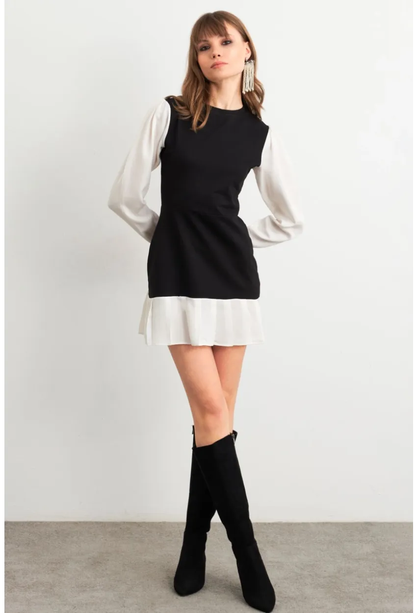 Kadın Siyah-Beyaz Renk Bloklu Mini Elbise HOR0052