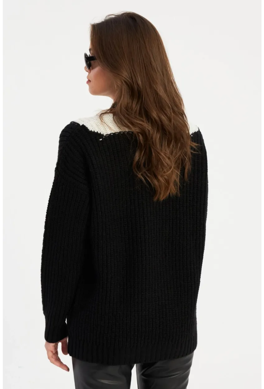 Kadın Siyah-Beyaz V Yaka Triko Kazak SMT2434