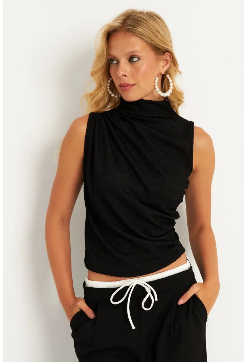 Kadın Siyah Büzğülü Bluz HC1452