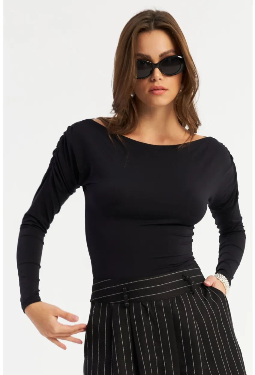 Kadın Siyah Büzgülü Bluz SE2