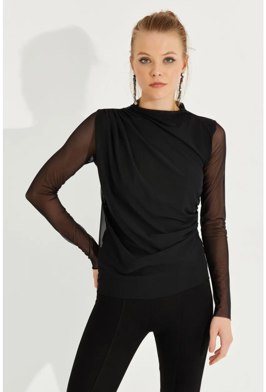 Kadın Siyah Büzgülü Drapeli Tül Bluz LPP1244