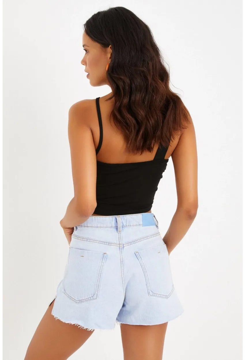 Kadın Siyah Çapraz Askı Viskon Crop Bluz B1601