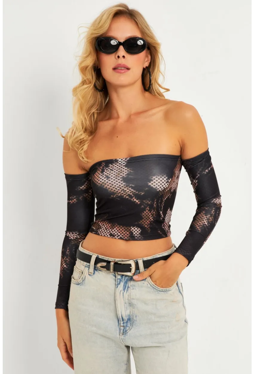 Kadın Siyah Desenli Crop Bluz CG378