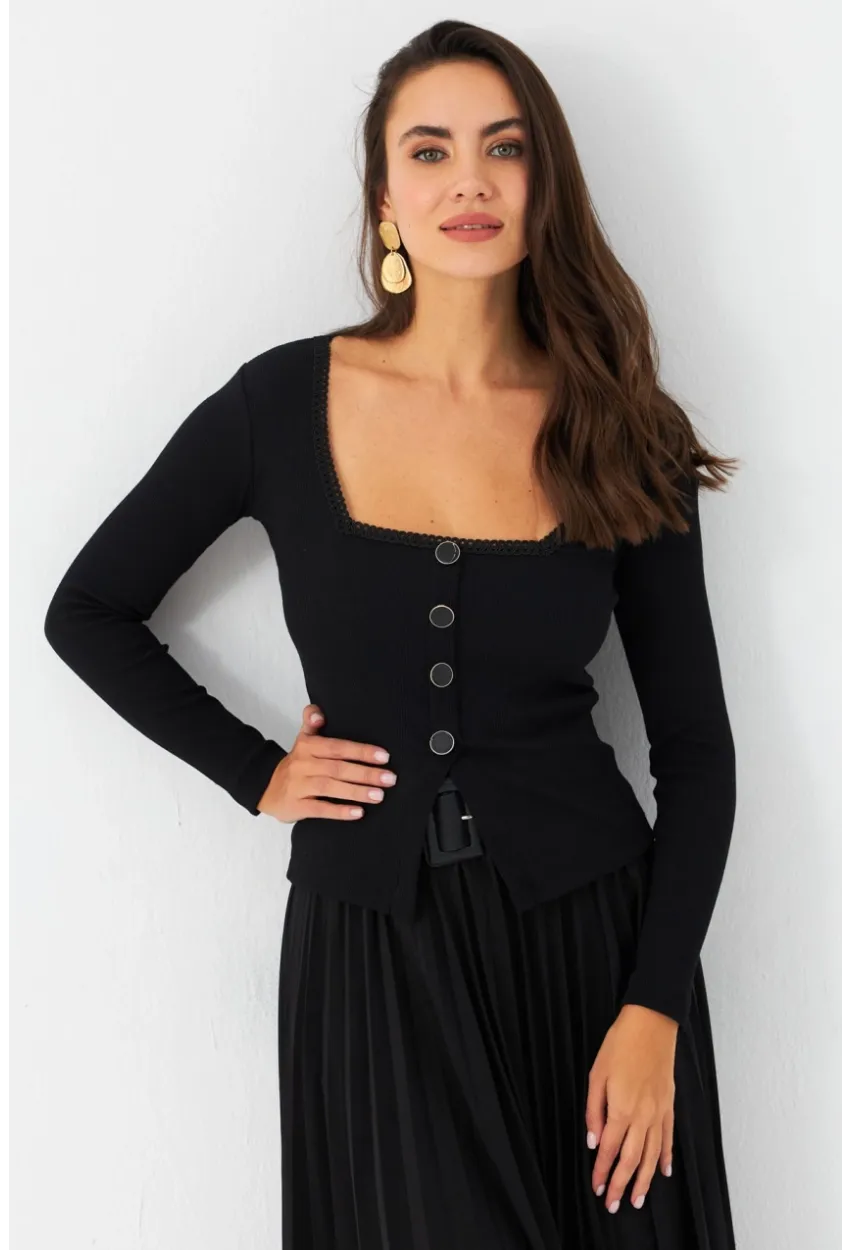 Kadın Siyah Düğme Detaylı Kare Yaka Bluz EY2987