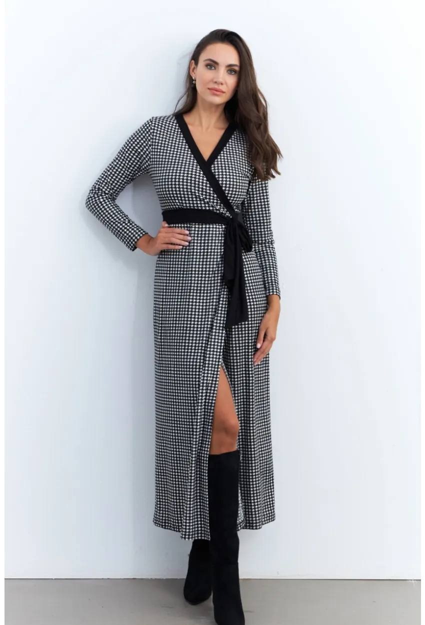 Kadın Siyah-Ekru Kruvaze Kazayağı Maxi Elbise EY2941