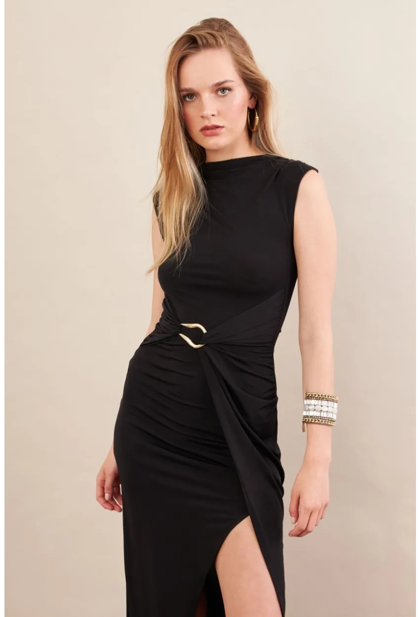 Kadın Siyah Eteği Kruvaze Tokalı Midi elbise KED7340