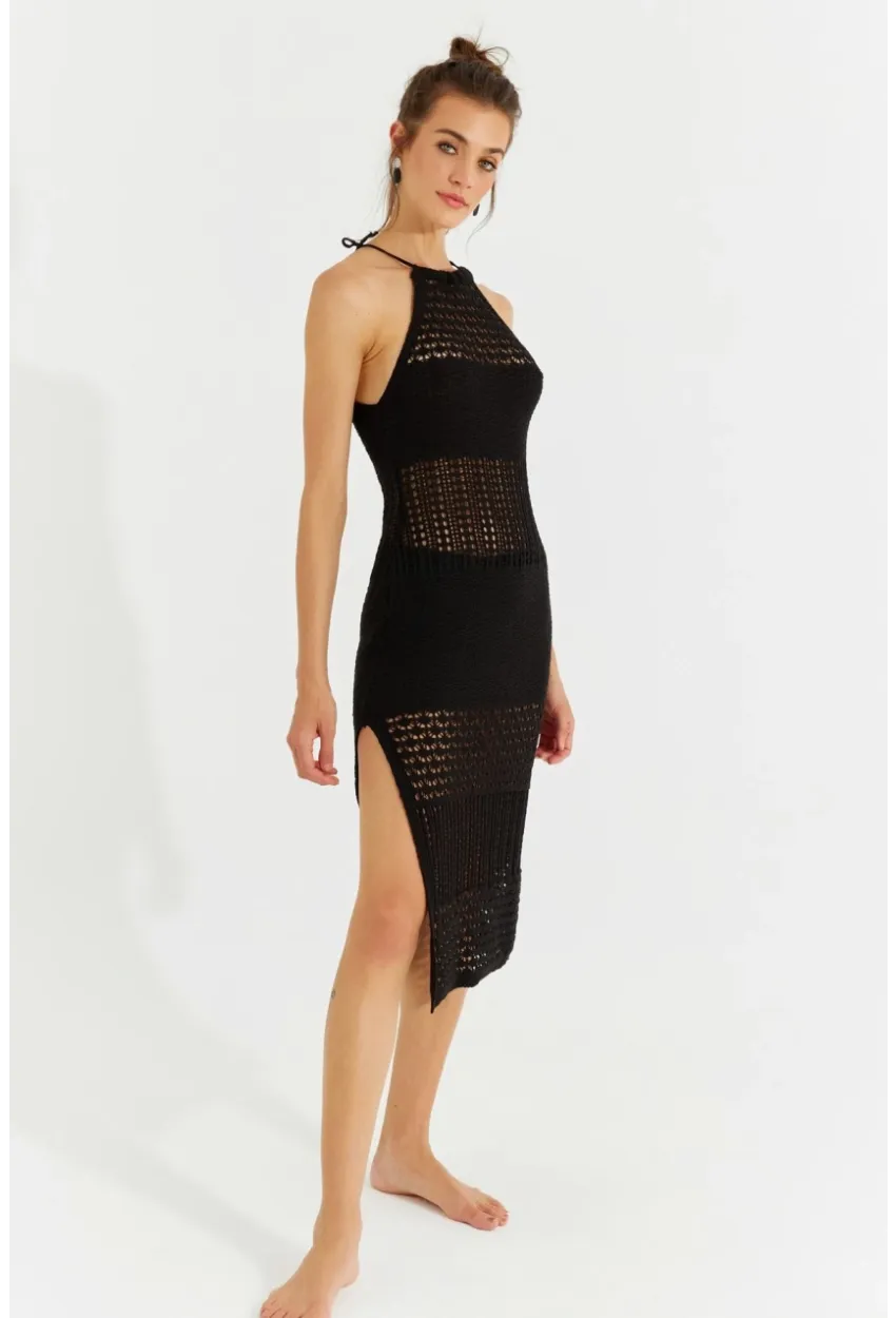 Kadın Siyah Halter Yaka Ajurlu Midi Elbise SF2506