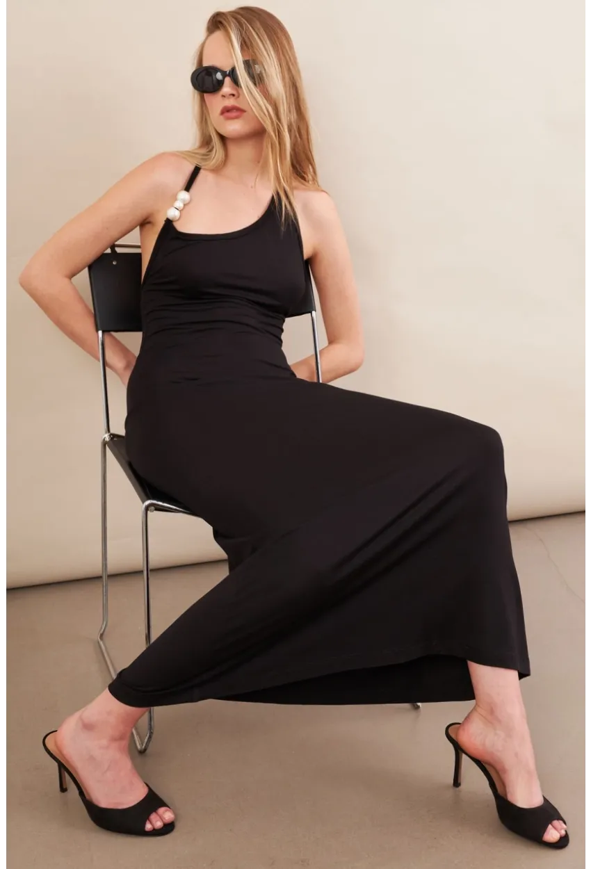 Kadın Siyah İnci Aksesuarlı Maxi Elbise EY3105