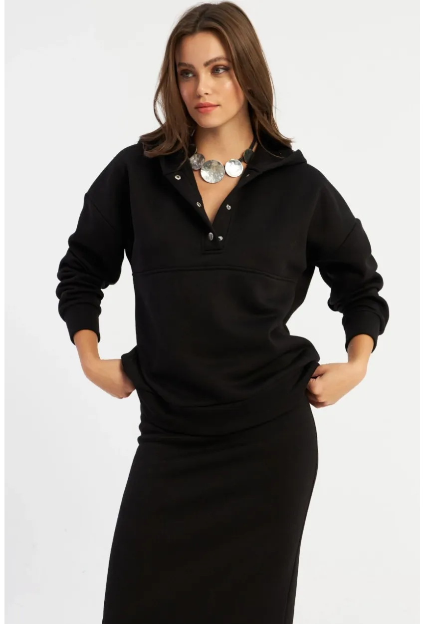 Kadın Siyah Kapüşonlu Çıtçıtlı Sweatshirt TF22