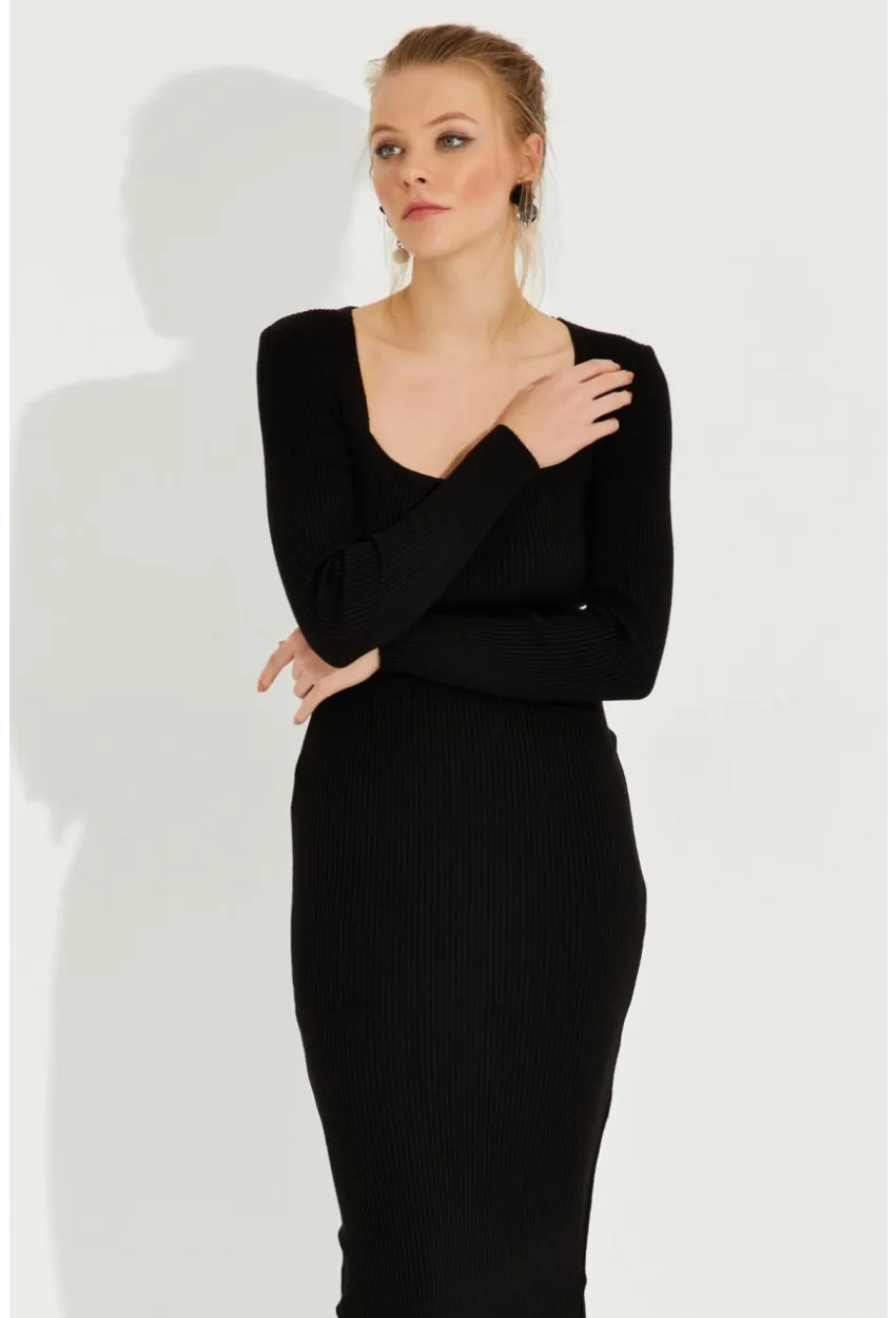 Kadın Siyah Kare Yaka Triko Midi Elbise SF2520