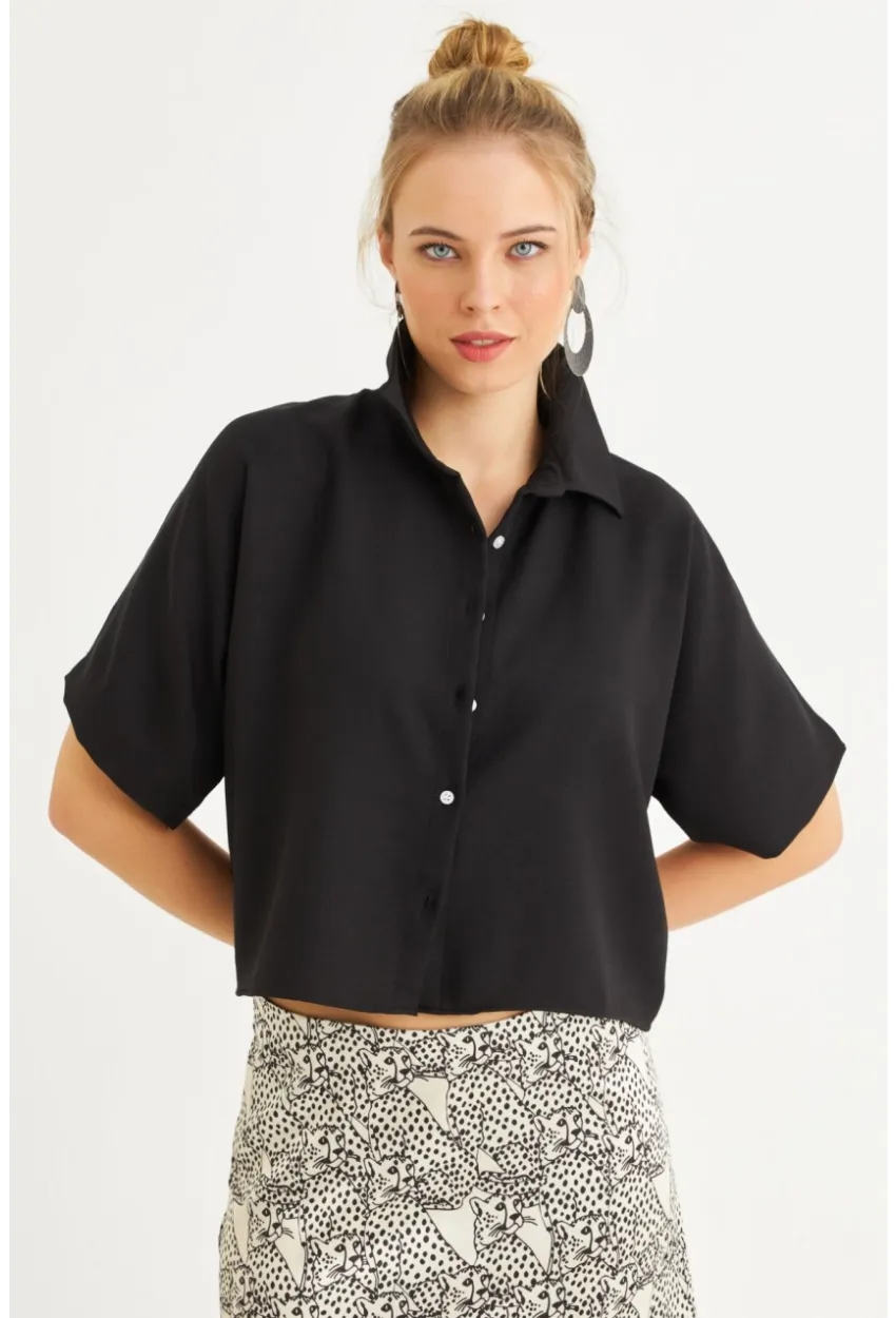 Kadın Siyah Kısa Kollu Crop Gömlek CNG117