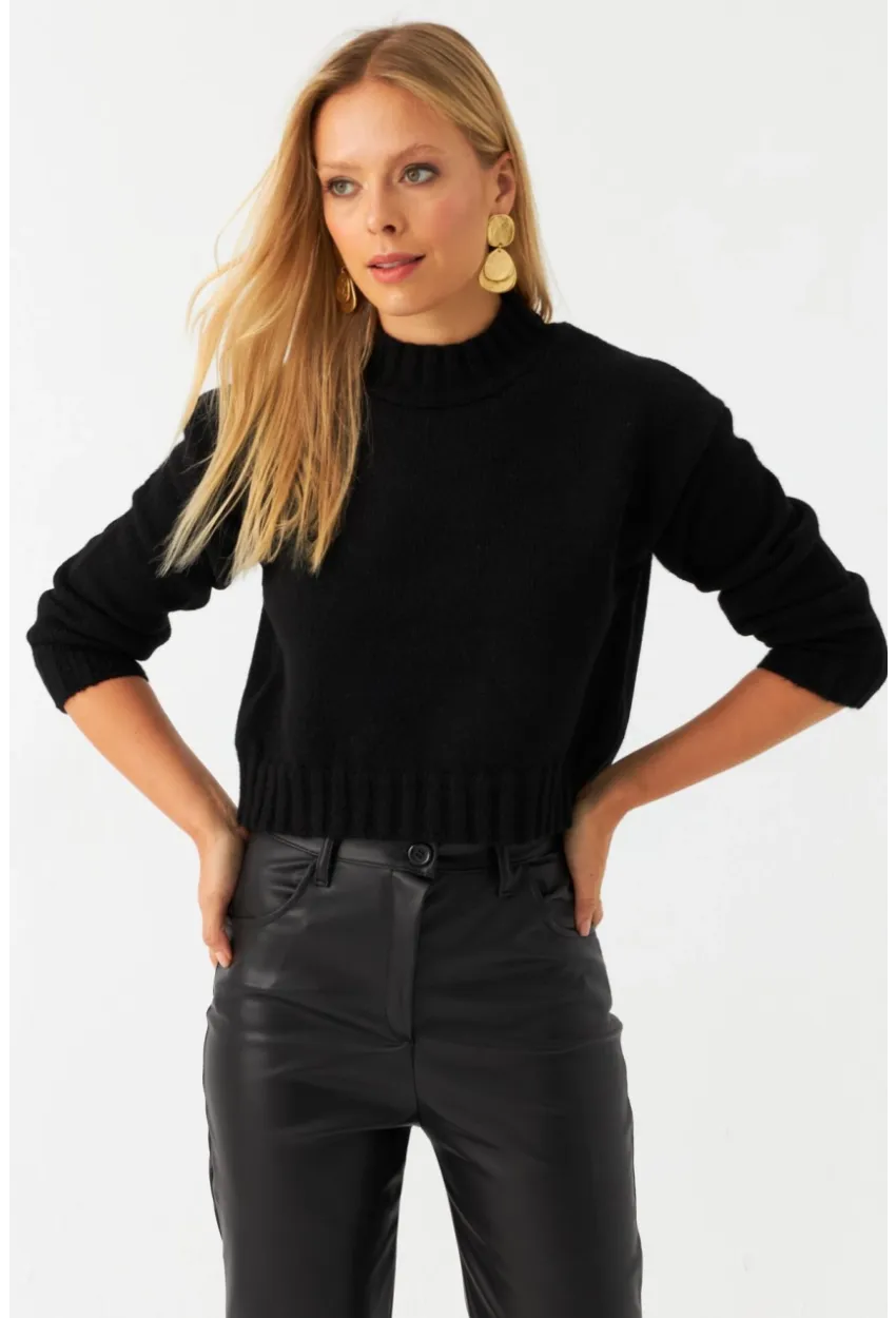 Kadın Siyah Kısa Triko Kazak YV301