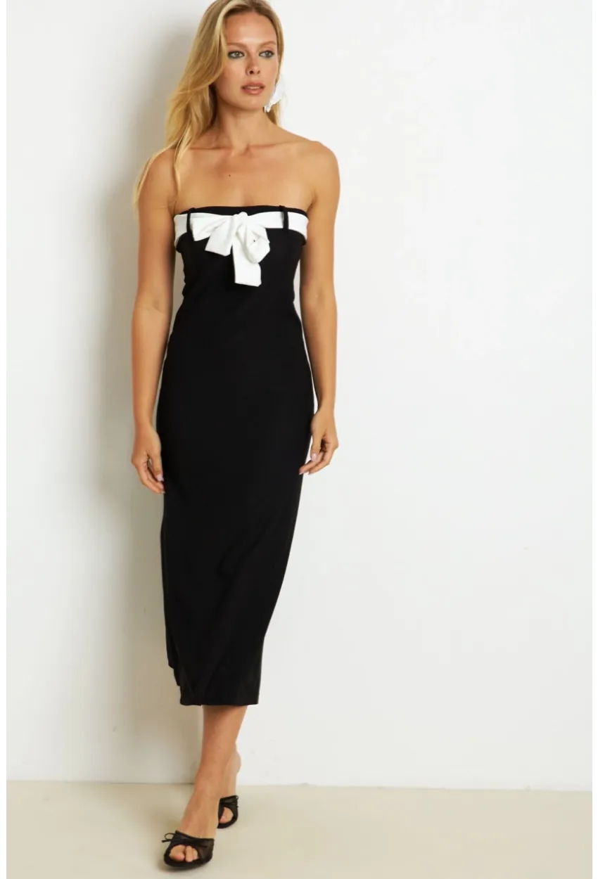 Kadın Siyah Kontrast Kemerli Maxi Elbise EY2826