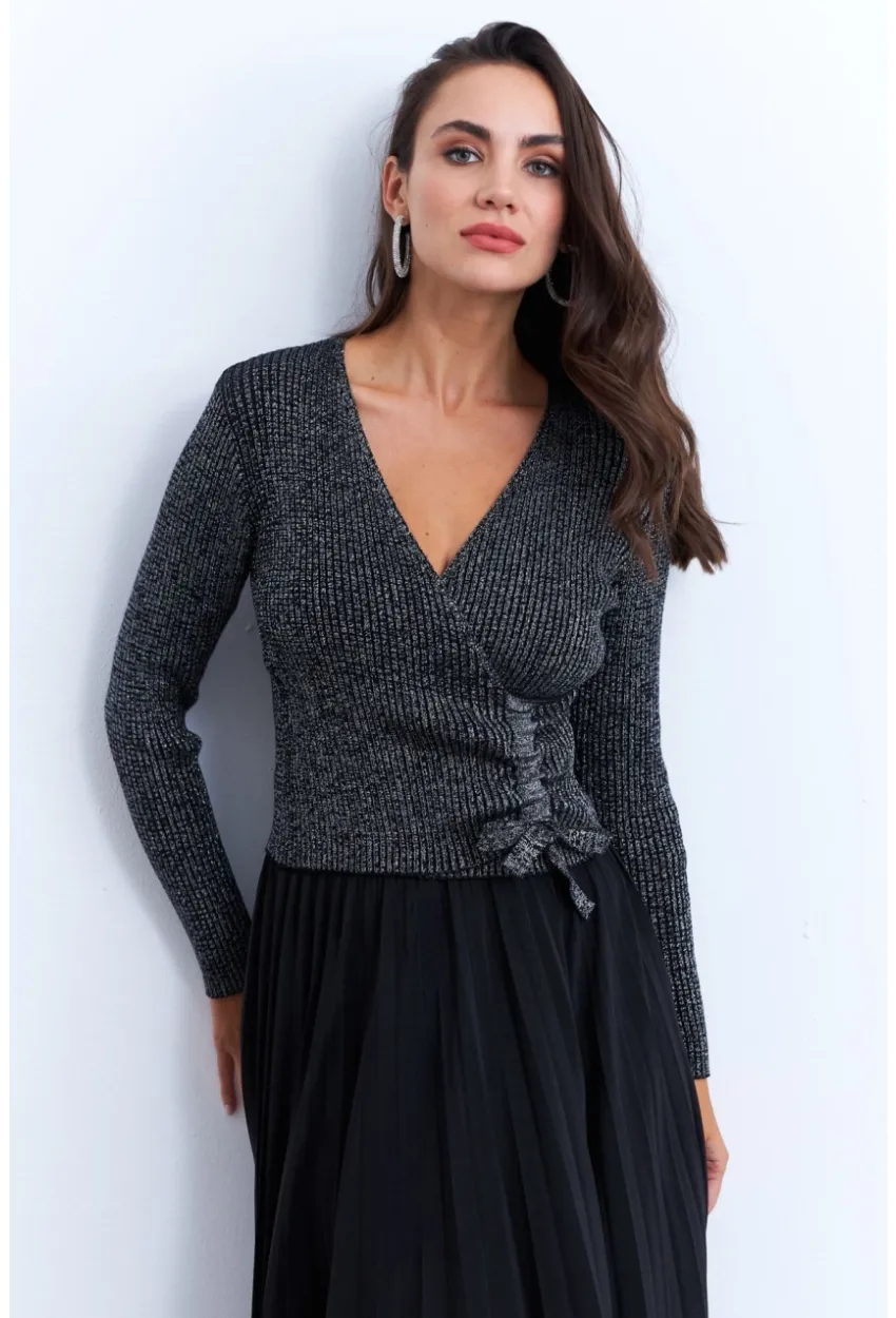 Kadın Siyah Kruvaze Büzgülü Simli Bluz KED173