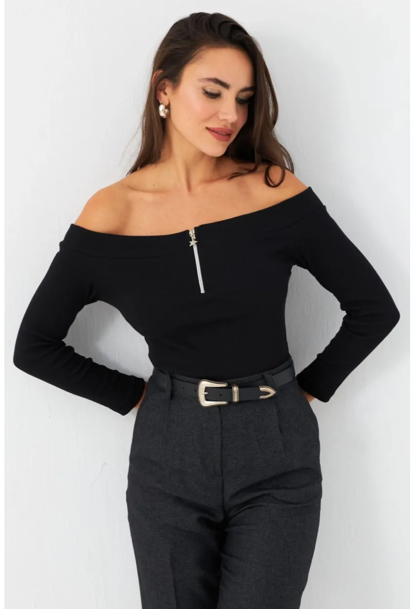 Kadın Siyah Madonna Yaka Kaşkorse Bluz TF40