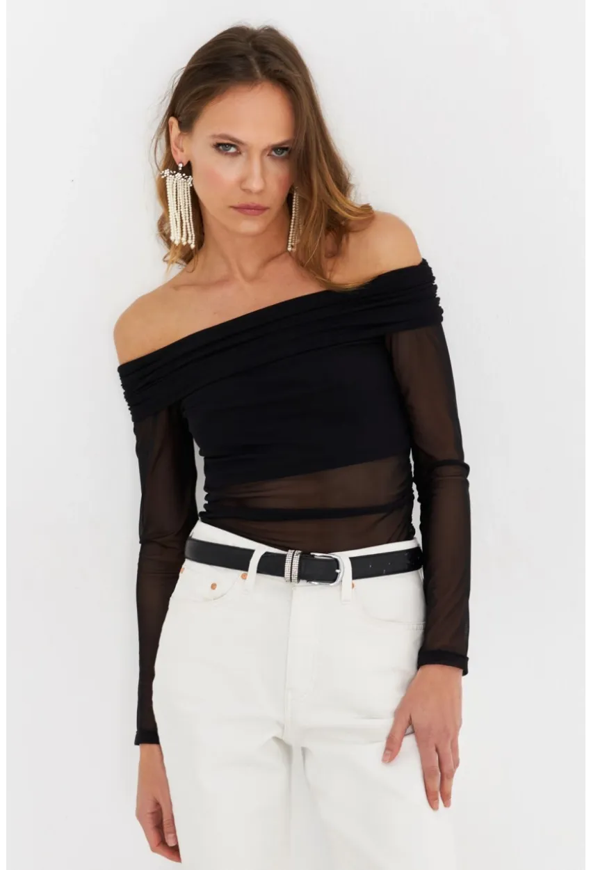 Kadın Siyah Madonna Yaka Tül Bluz MTK13241