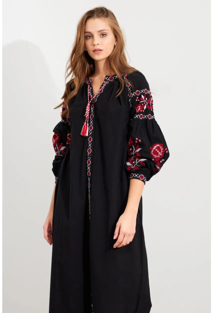 Kadın Siyah Nakışlı Balon Kol Keten Midi Elbise MQS5689