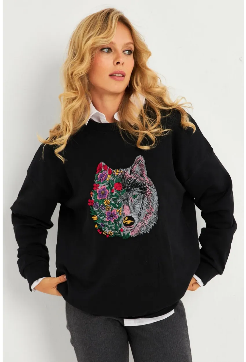 Kadın Siyah Nakışlı Sweatshirt YLE20