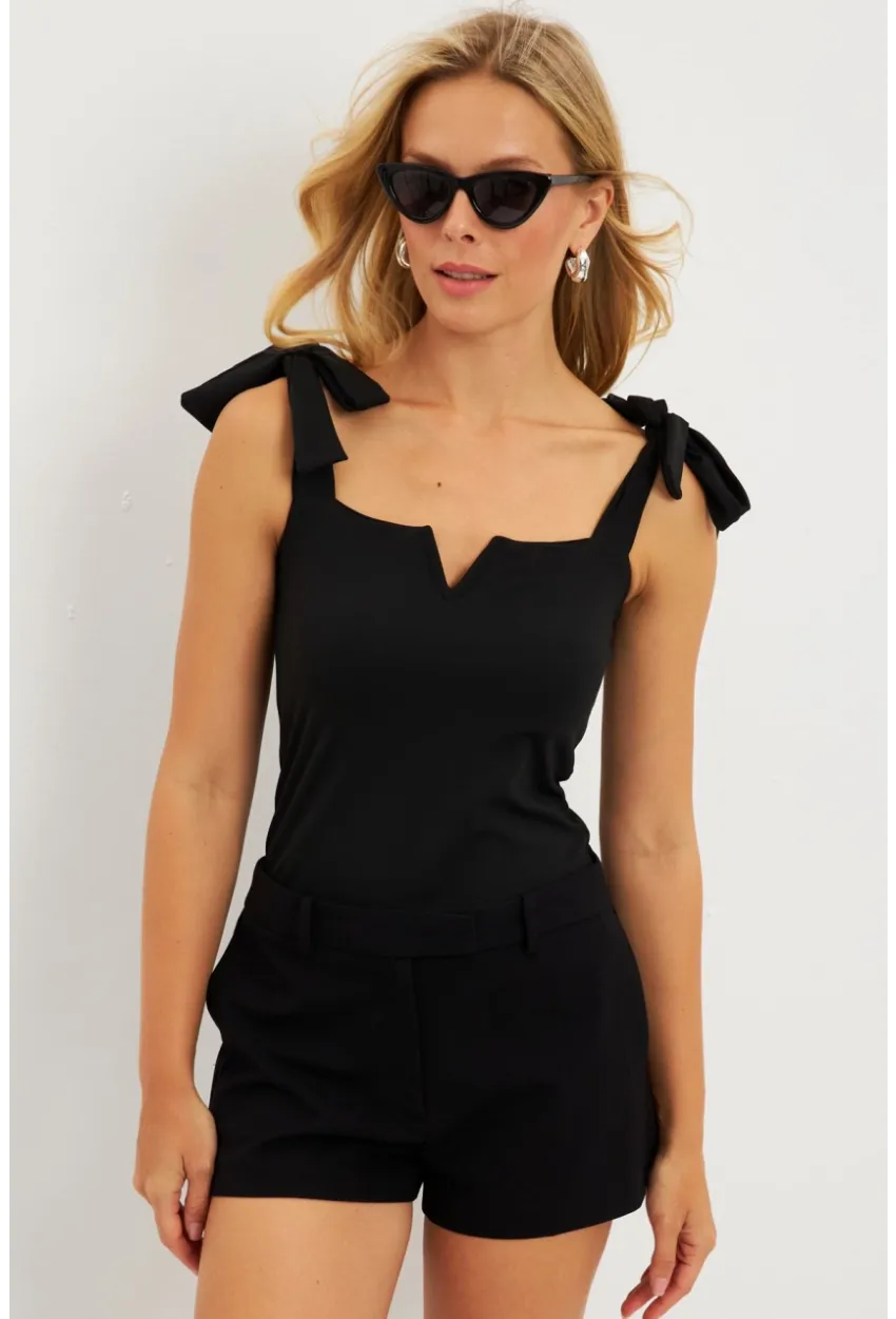 Kadın Siyah Omuz Bağlamalı Bluz EY2795