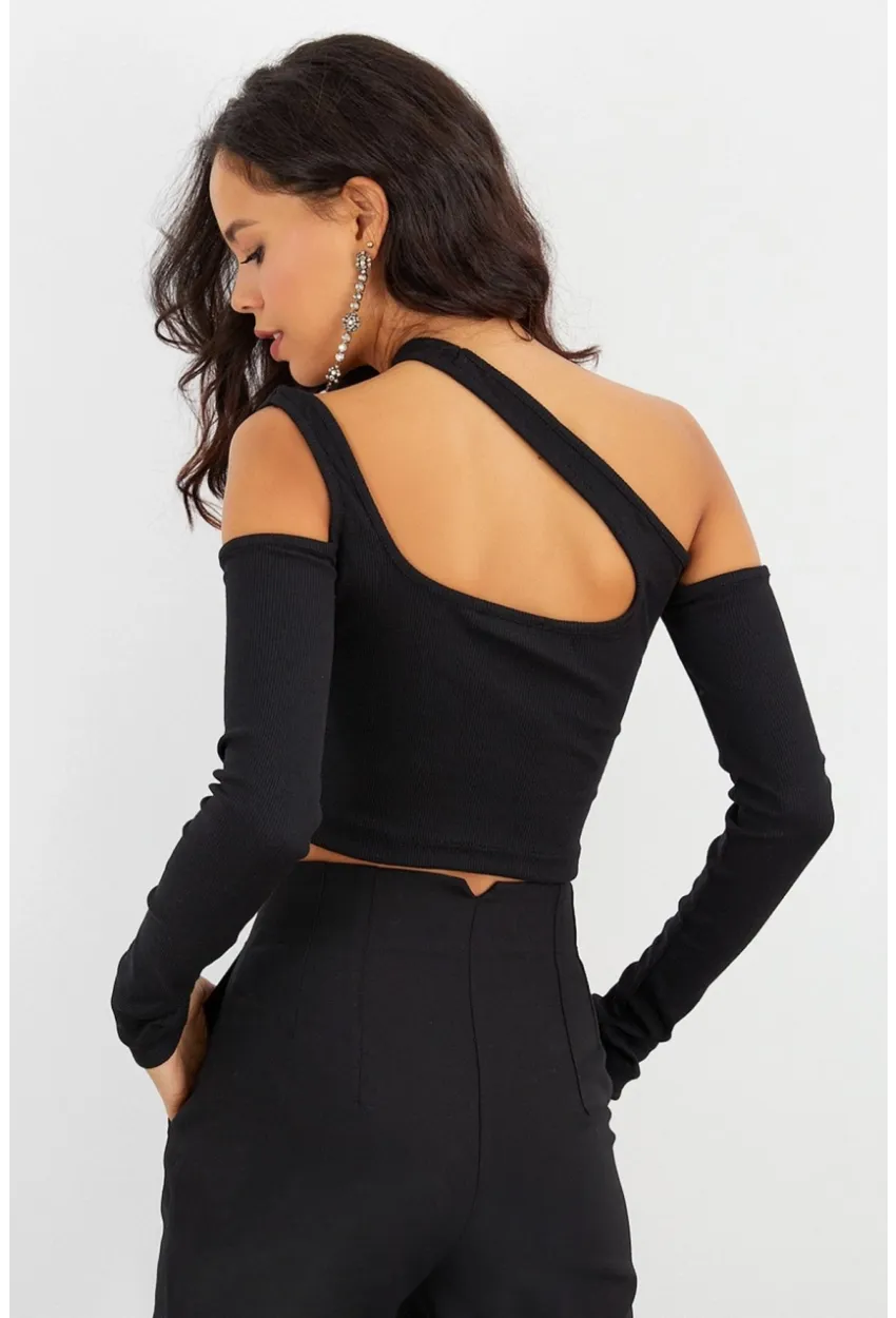 Kadın Siyah Omuzları Açık Kaşkorse Crop Bluz B1701