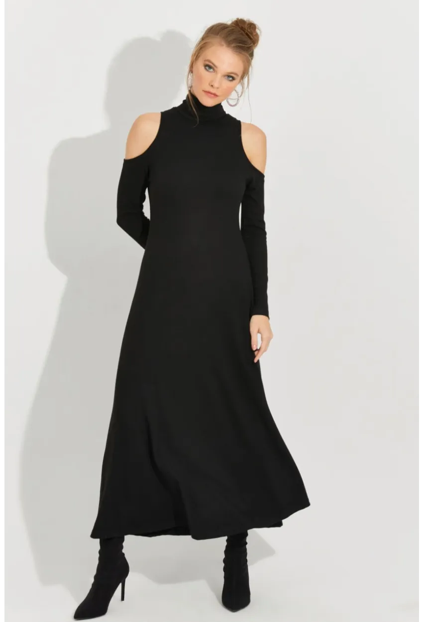 Kadın Siyah Omuzları Açık Maxi Elbise BK1712