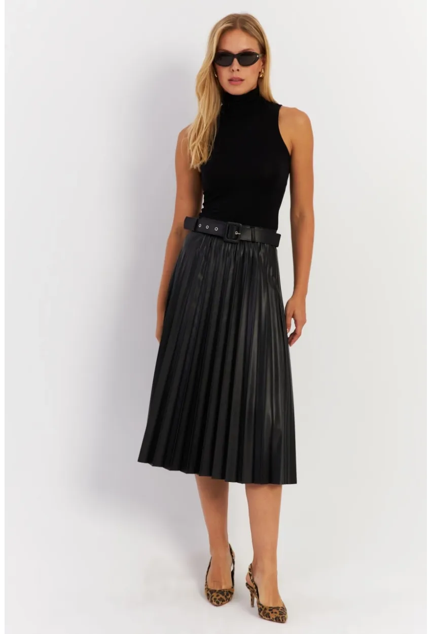 Kadın Siyah Plili Suni Deri Kemerli Mini Etek ELA200066