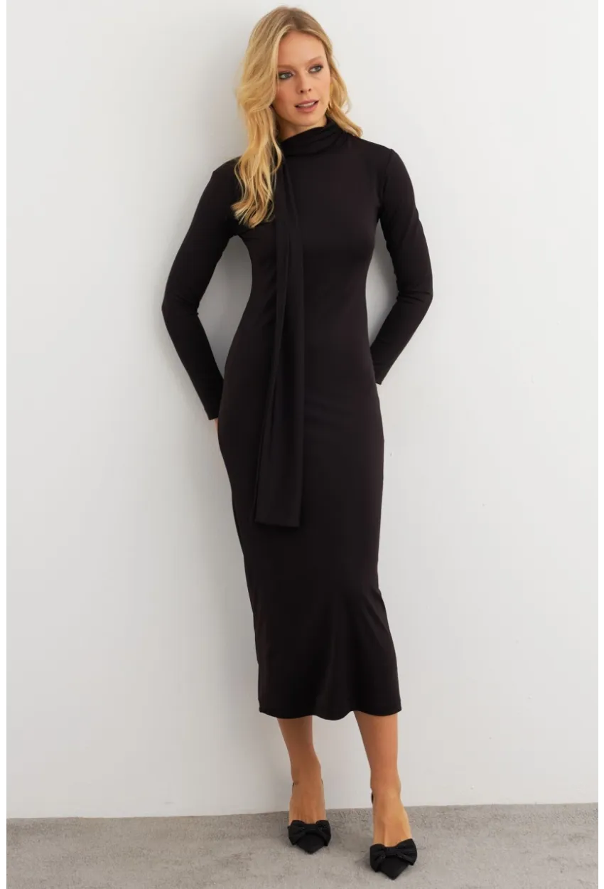Kadın Siyah Şal Detaylı Midi Elbise MEY3010