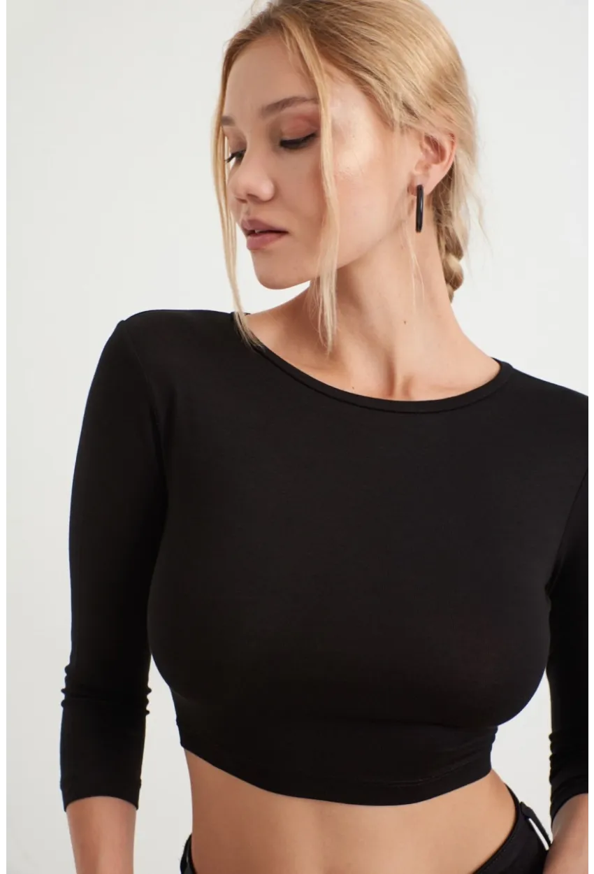 Kadın Siyah Sırt Dekolteli Bağlamalı Crop Bluz EY1037