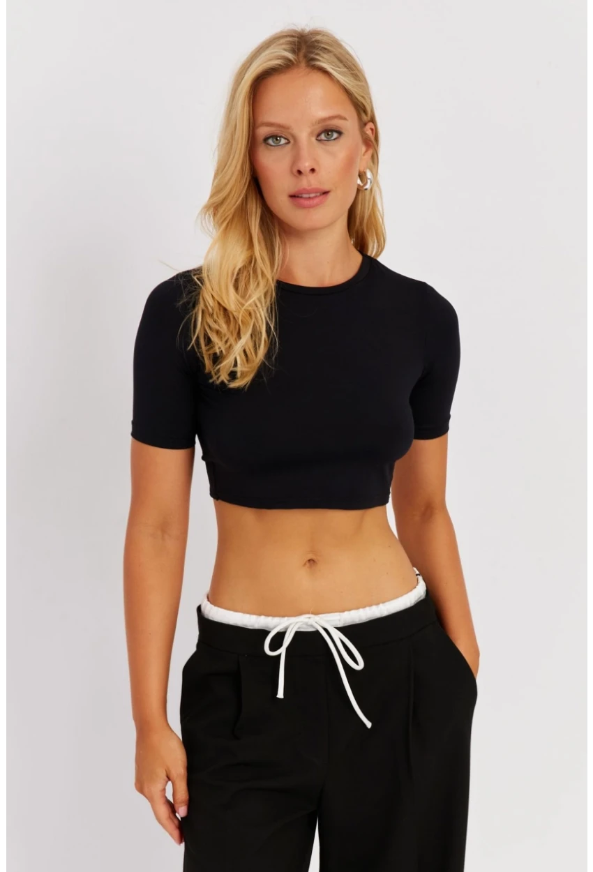 Kadın Siyah Sırt Dekolteli Crop Bluz CY450