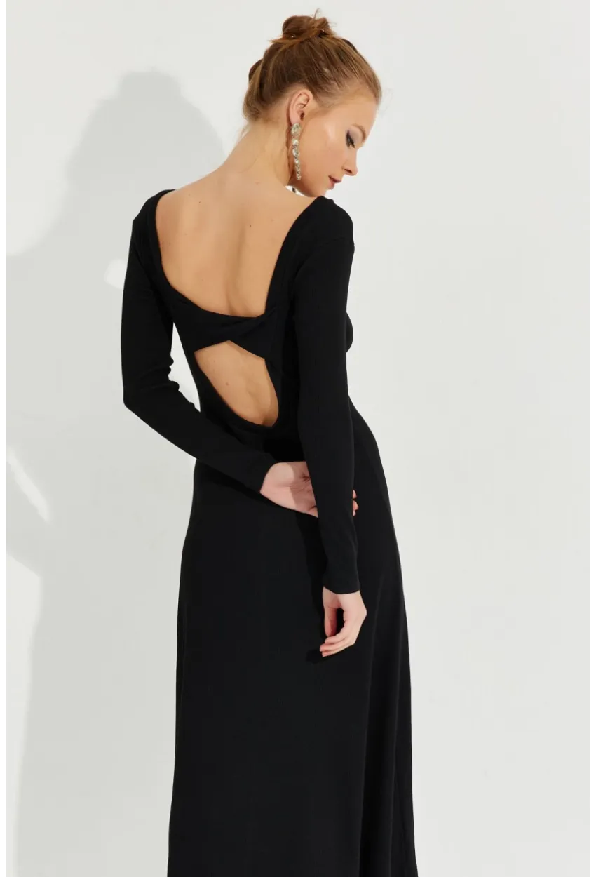 Kadın Siyah Sırt Detaylı Kaşkorse Midi Elbise EY2603