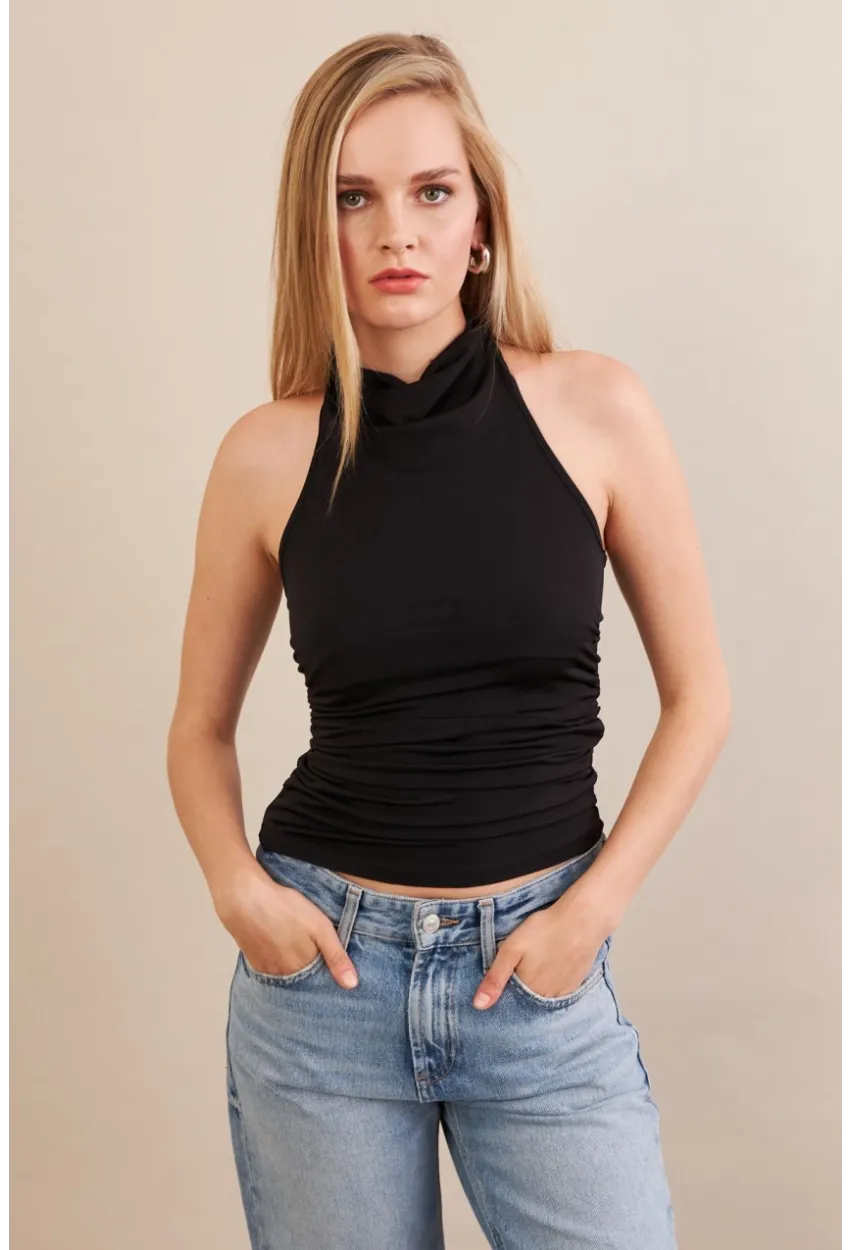 Kadın Siyah Sırtı Açık Drapeli Bluz FRY2314