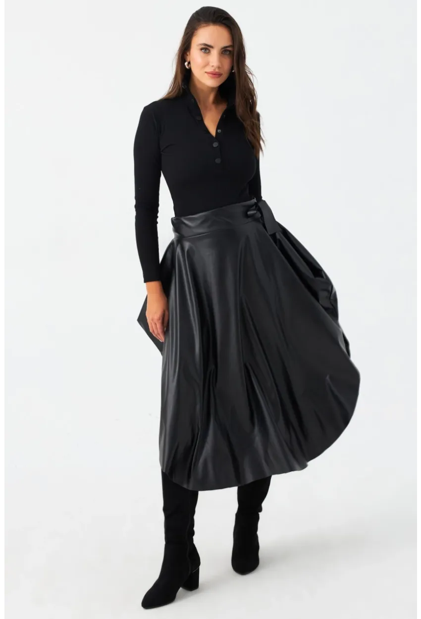 Kadın Siyah Suni Deri Asimetrik Etek LV180