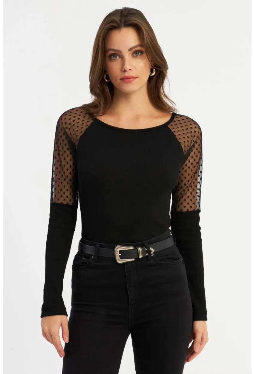 Kadın Siyah Tül Detaylı Kaşkorse Bluz EY2943