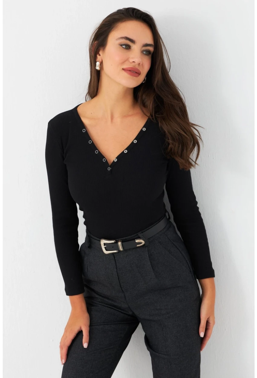 Kadın Siyah V Yaka Çıtçıtlı Kaşkorse Bluz MTF43