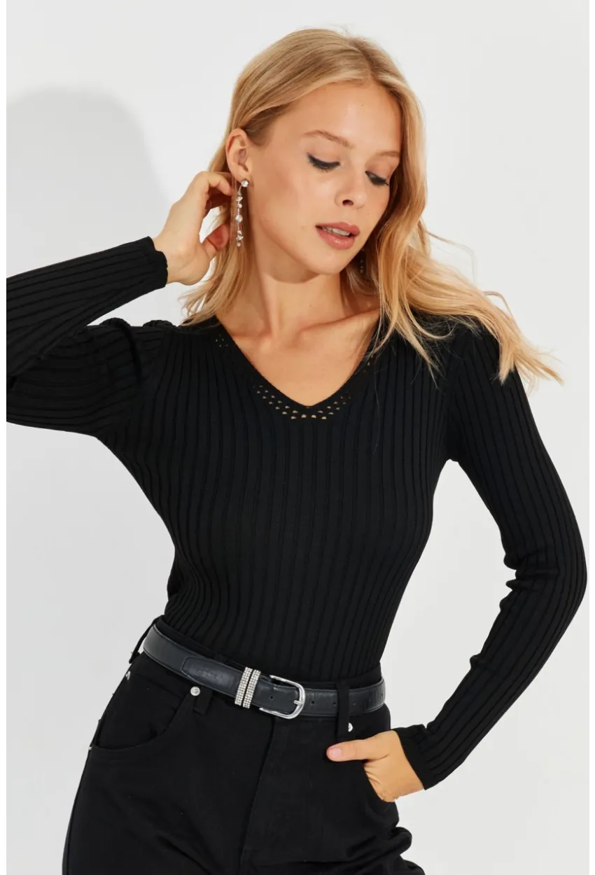 Kadın Siyah V Yaka Fitilli Triko Bluz SMT216