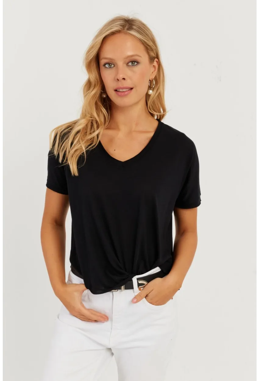 Kadın Siyah V Yaka Salaş T-Shirt LPP1271
