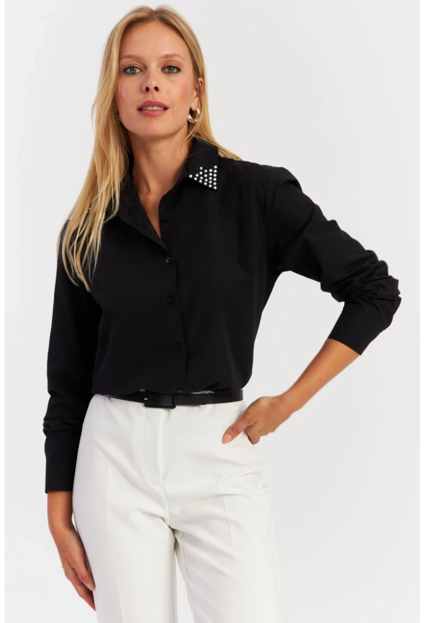 Kadın Siyah Yakası Taşlı Gömlek MZER413