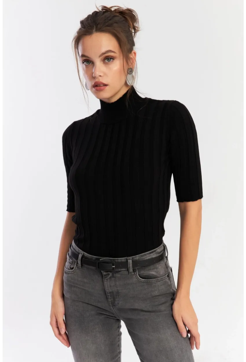 Kadın Siyah Yarım Balıkçı Triko Bluz YV287