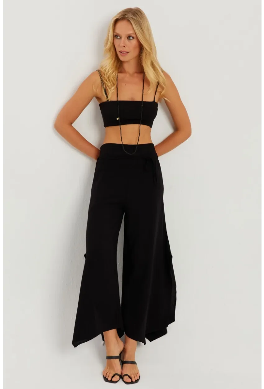 Kadın Siyah Yırtmaçlı Pantolon ÖM405