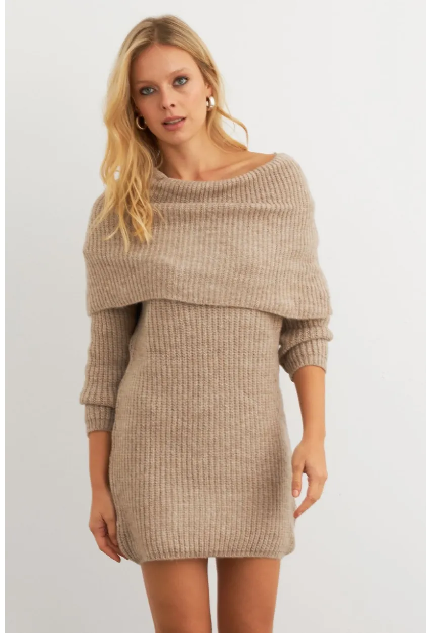 Kadın Sütlü Kahve Madonna Yaka Triko Tunik Elbise KAZ36