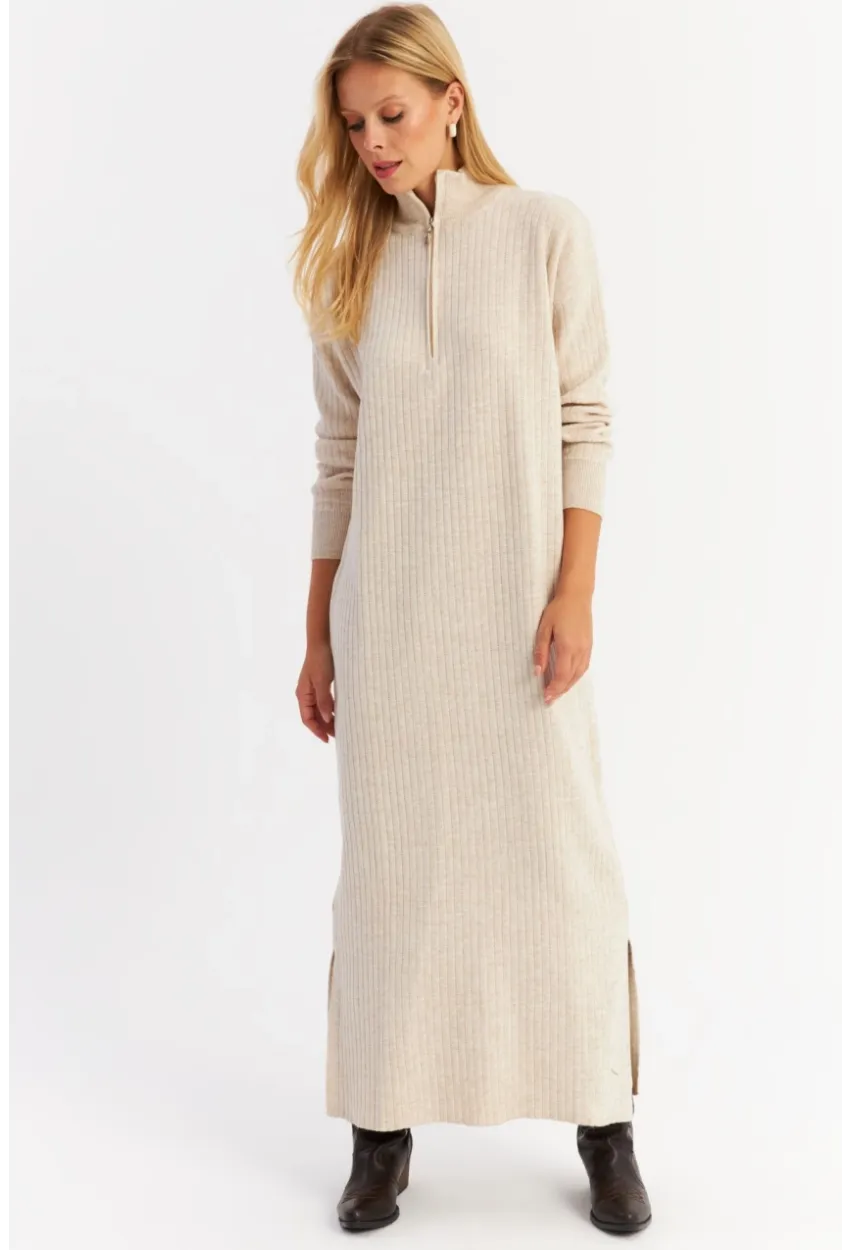 Kadın Taş Yakası Fermuarlı Triko Maxi Elbise MNUV10