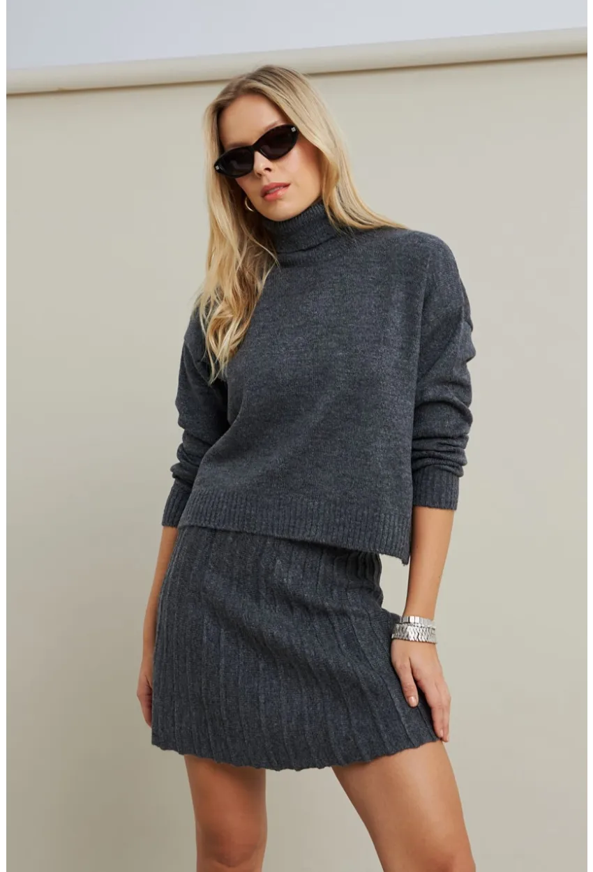 Kadın Antrasıt Pileli Etekli Alt Üst Takım ELT12001