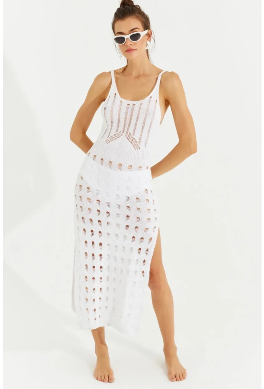 Kadın Beyaz Ajurlu Triko Maxi Elbise SF2504