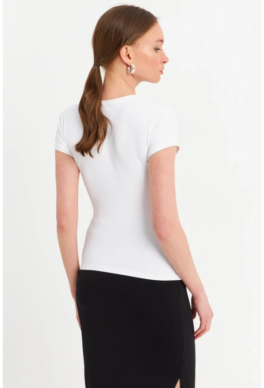 Kadın Beyaz Basic T-Shirt FLS07