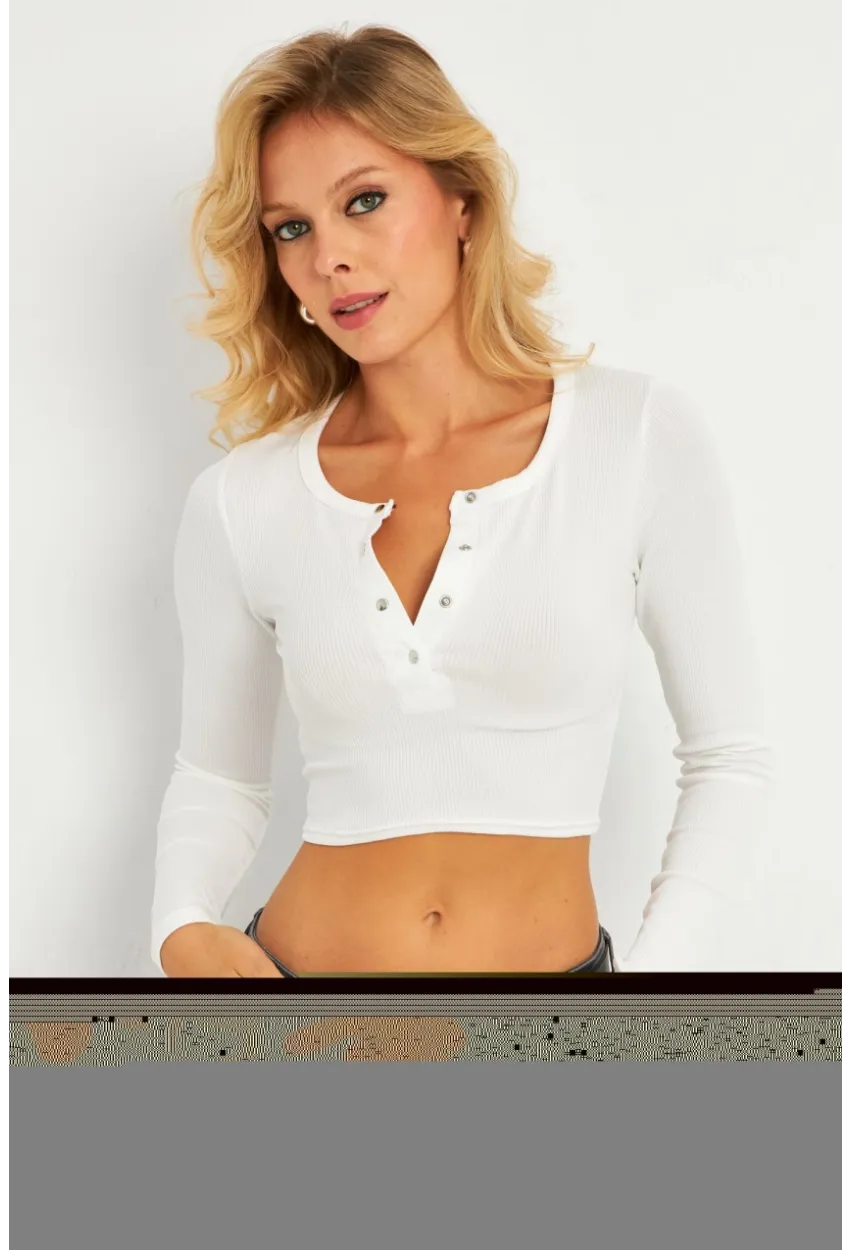 Kadın Beyaz Çıtçıtlı Crop Bluz CG379