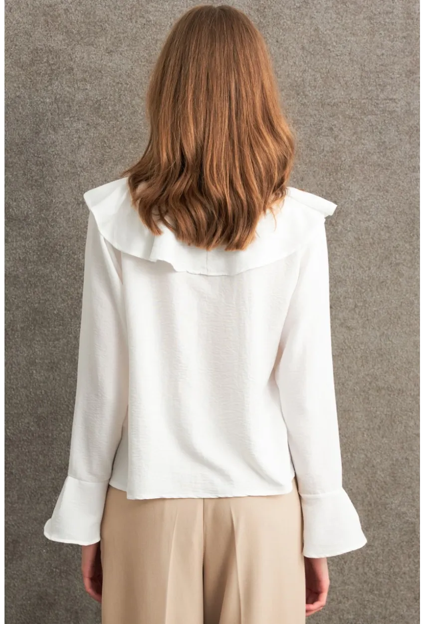 Kadın Beyaz Fırfırlı Bluz FS9338