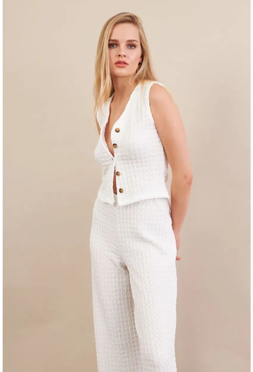 Kadın Beyaz Gofre Yelek Pantalon Takım FLU330