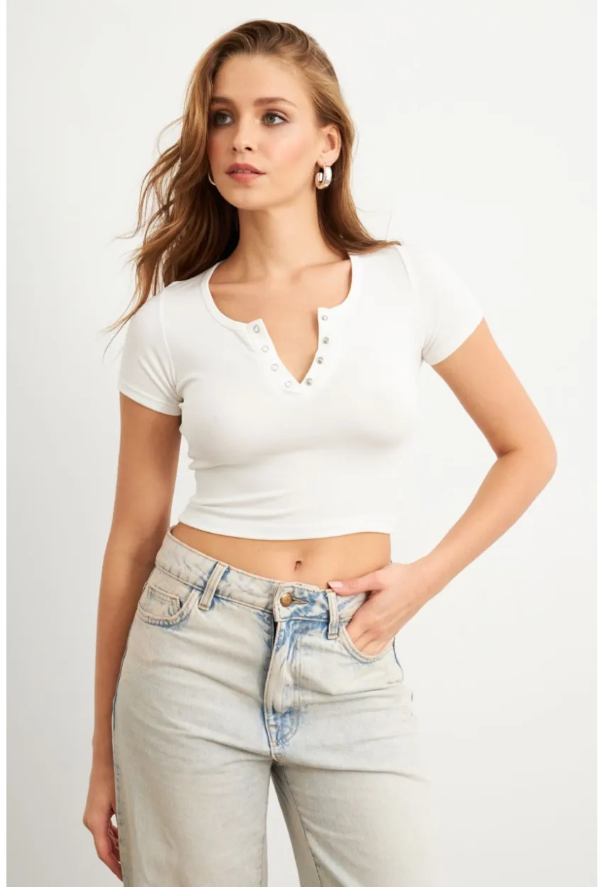 Kadın Beyaz Önü Düğmeli Basic T-Shirt TOP07