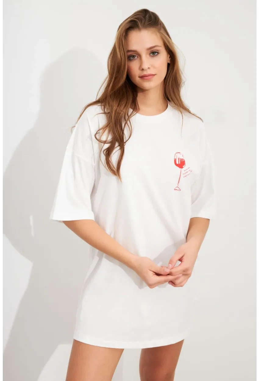 Kadın Beyaz Oversize Pijama T-Shirt TPG14