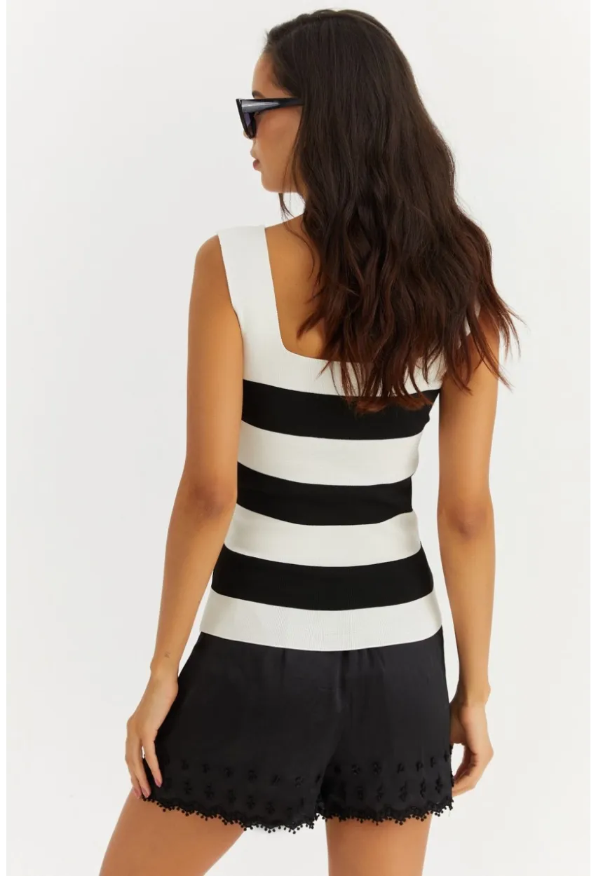 Kadın Beyaz-Siyah Kare Yaka Triko Bluz YV80